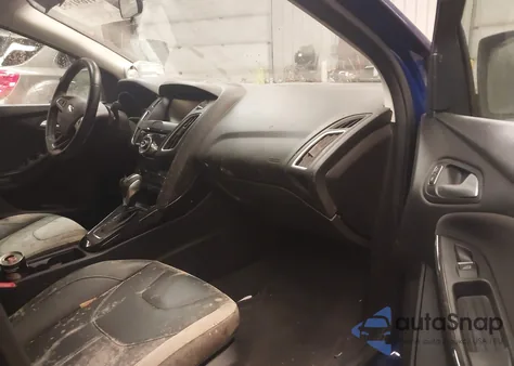 2015 Ford Focus Titanium from USA, damaged, VIN 1FADP3J28FL380815